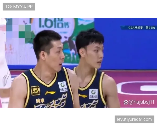 广州队近期防守问题显现,屡屡在关键比赛中失球,联赛积分排名下降 广州队近期防守问题显现,屡屡在关键比赛中失球,联赛积分排名下降
